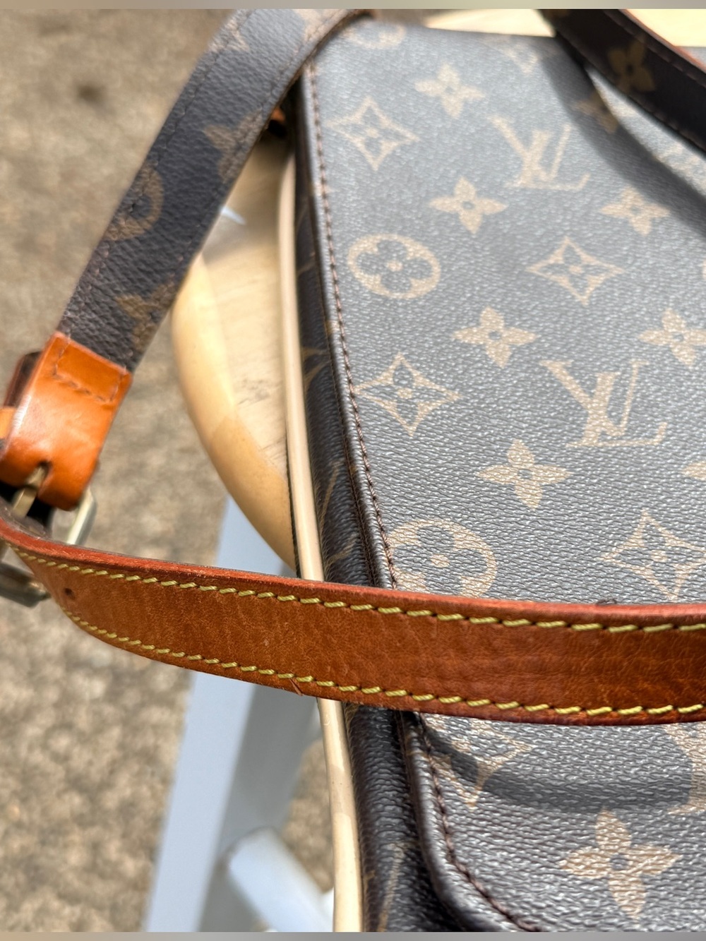 Louis Vuitton Brown Monogram Canvas Shoulder Bag - Picture 4 of 5